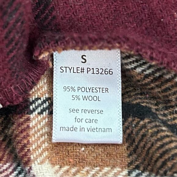 Amazing Lace Women’s Clueless Plaid Wool Blend Skort, Size Small - Picture 12 of 12